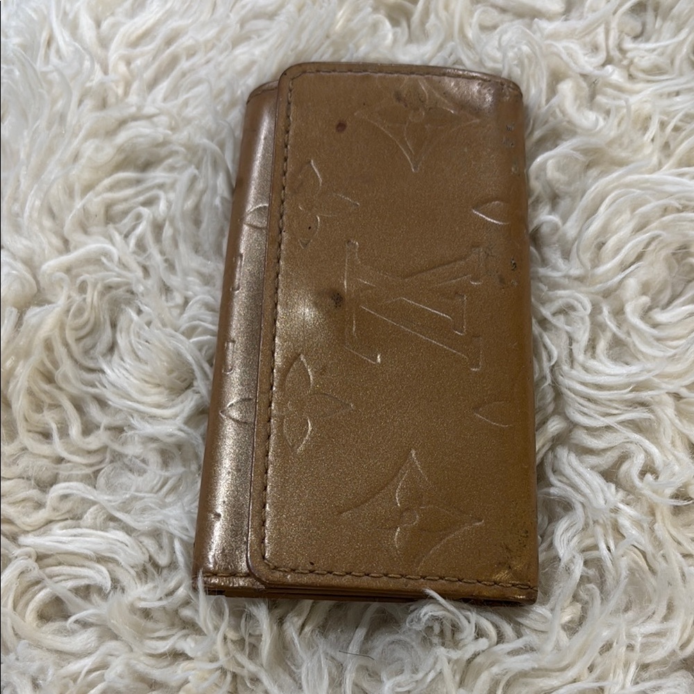 Louis Vuitton golden Key Holder